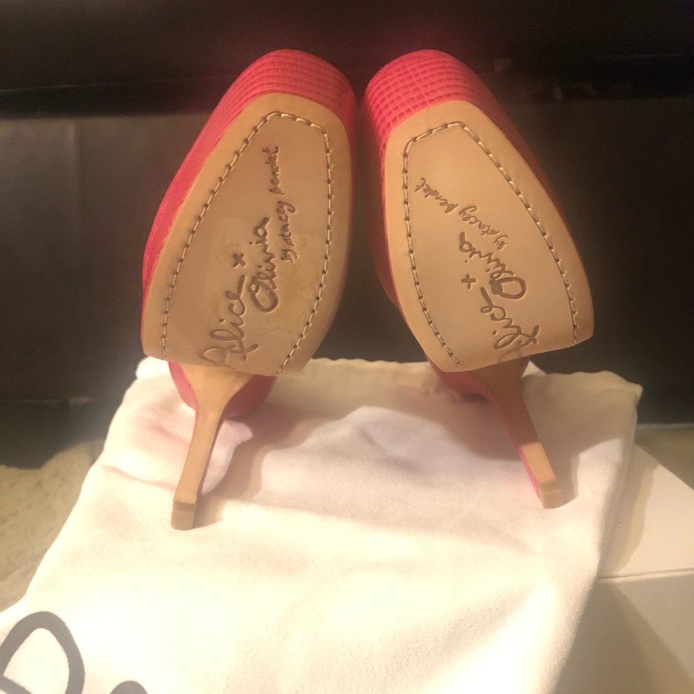 Hot Pink Alice & Olivia Larimore Stiletto - Picture 7 of 8
